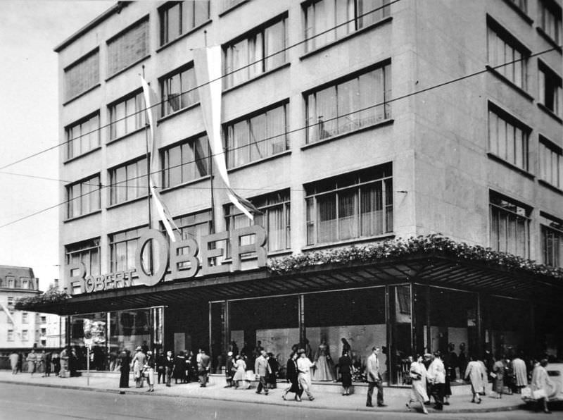 The fashion house Robert Ober in Zürich at the Gessnerallee and Sihlbrücke, 1953