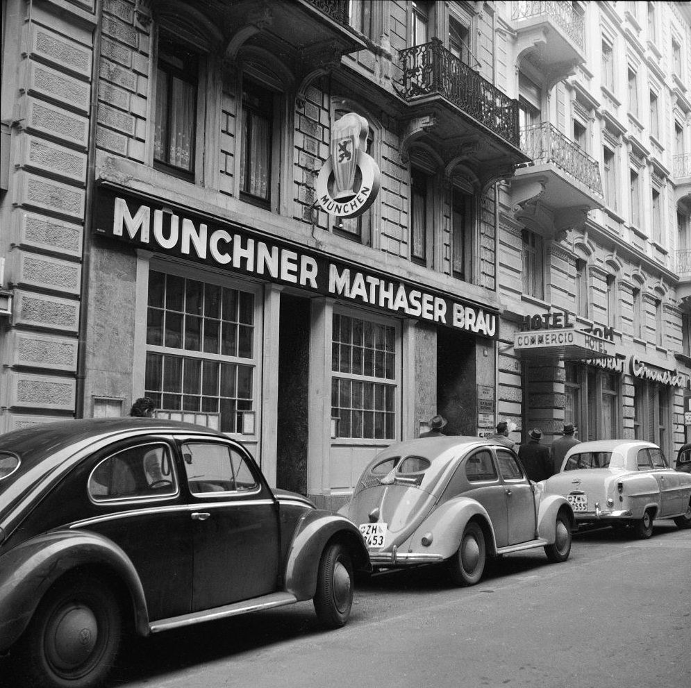 Restaurant on Schützengasse in Zurich, 1955.