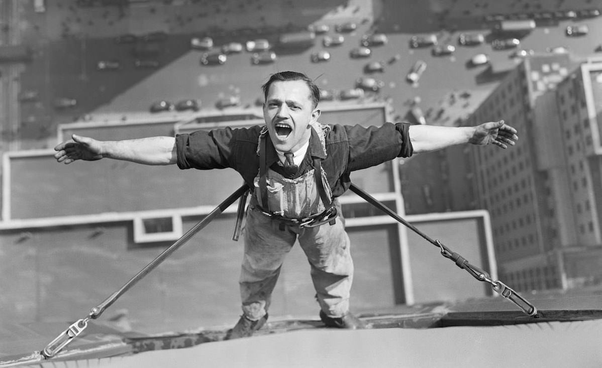 These Daredevil Construction Photos of Empire State Building Will Give You Vertigo