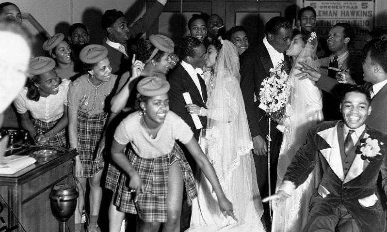 Fascinating Vintage Photos Show Life In Harlem From the 1940s