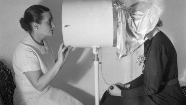 Helena Rubinstein's Salon: Where Clients Booked Whole Day For Beauty Treatments