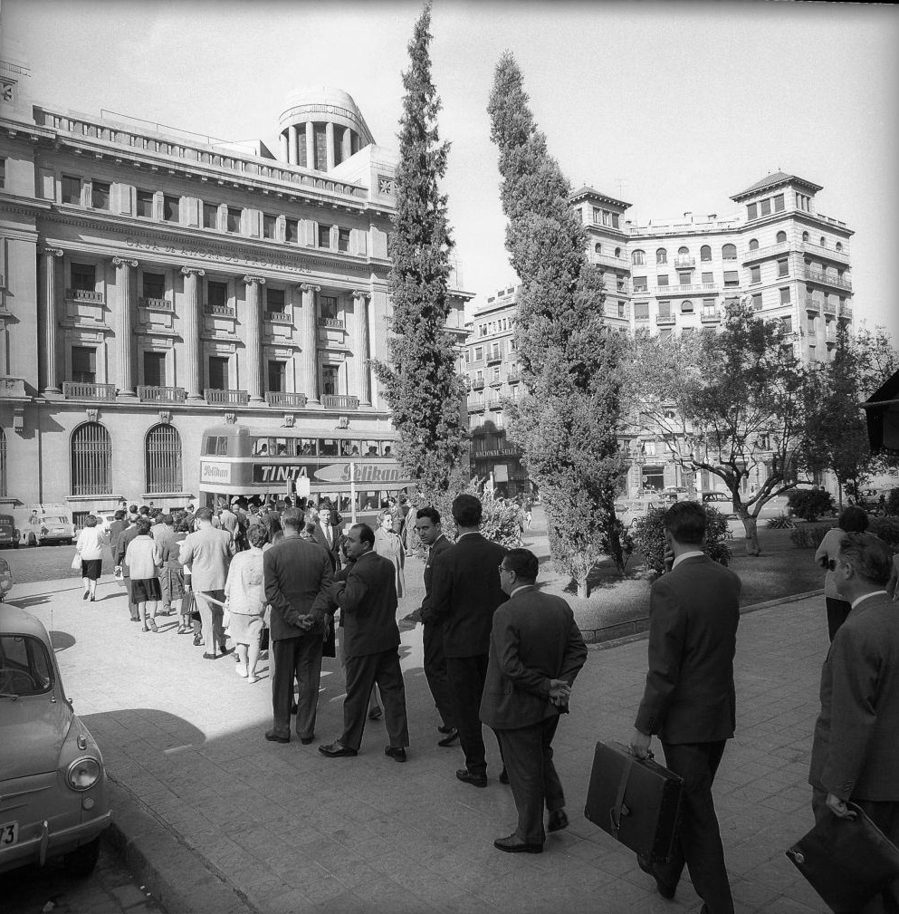 People in queue, Barcelona 1961
