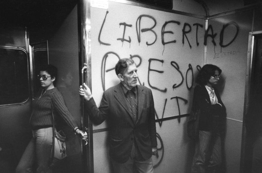 Independence graffiti in the Barcelona metro, 1977.