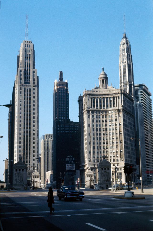 Michigan Avenue from the northern end of the North Michigan Avenue bridge, 1972