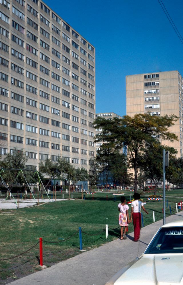 William Green Homes, high-rise apartment buildings in the Cabrini-Green public housing development, 1976