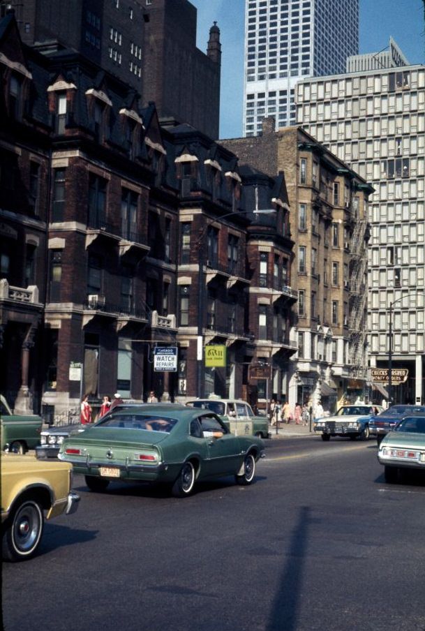 East Chicago Avenue, with the Hotel St. Benedict Flats (42-50 East Chicago Avenue) on the left, 1976