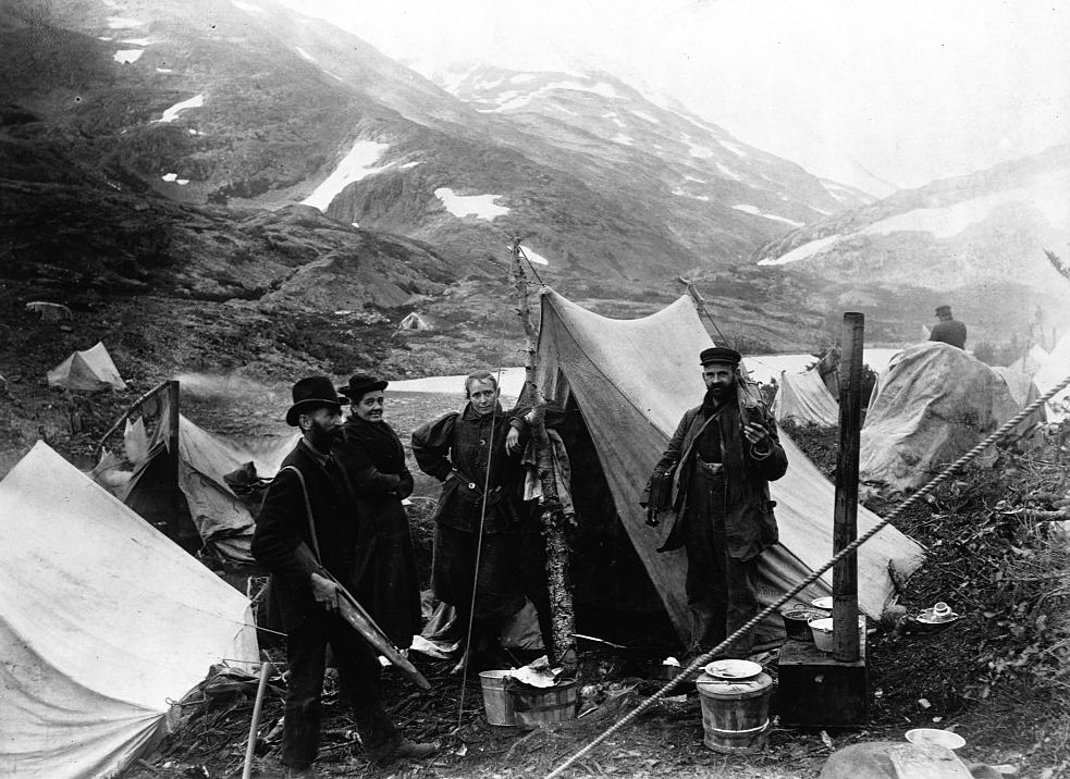 Two missionaries headed for the Klondike gold fields at the height of the Gold Rush in 1897
