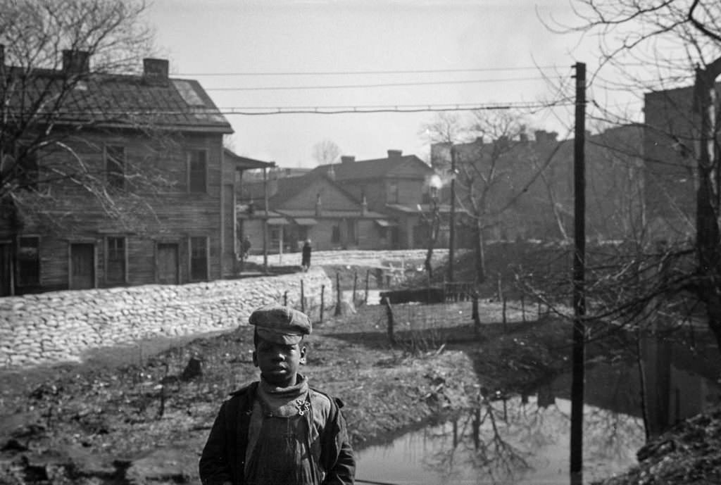 Memphis, Tennessee during the flood. 1937.