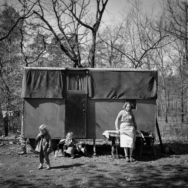 A migrant encampment in Birmingham, Alabama. 1937.