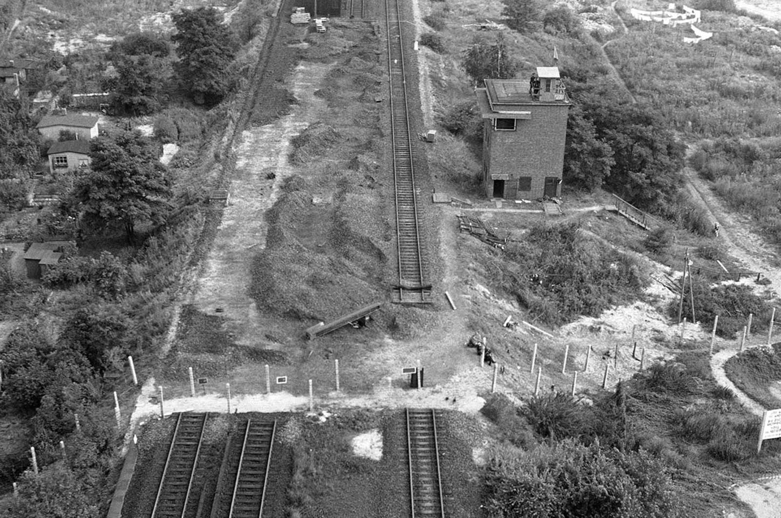 Tracks of the Berlin elevated railroad stop at the border of the American sector of Berlin in this air view on August 26, 1961. B