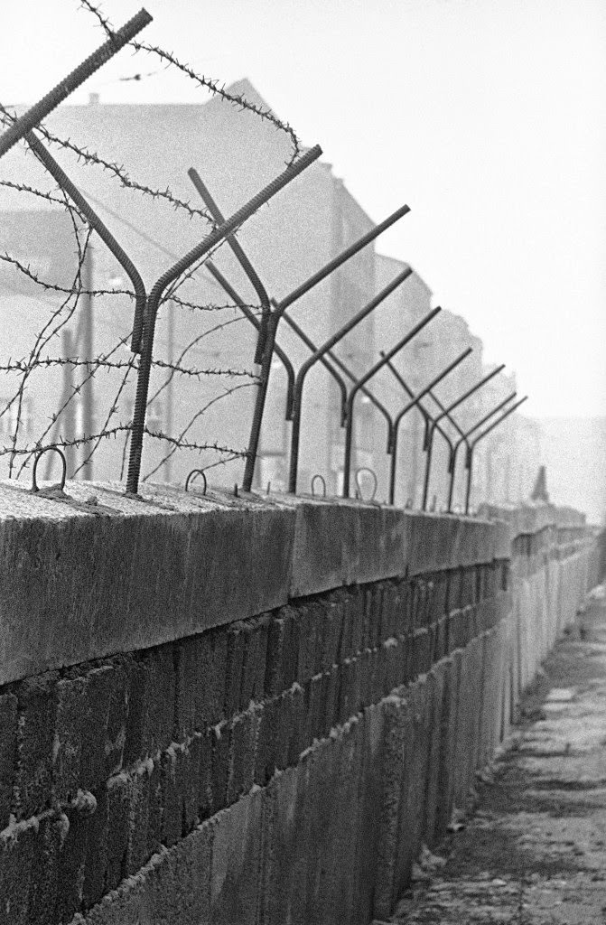 East Berlin workers started to reinforce the concrete walls at sector border in Berlin Sept. 25, 1961.