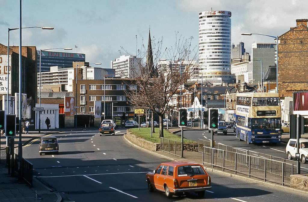 View towards the city centre from High Street, Deritend on 8th November 1986.