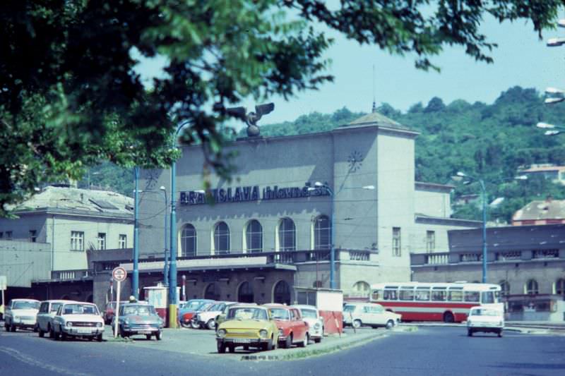 Bratislava main railway station, 1979