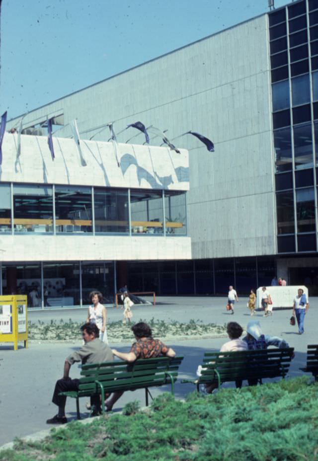 Bratislava's main department store, 1979