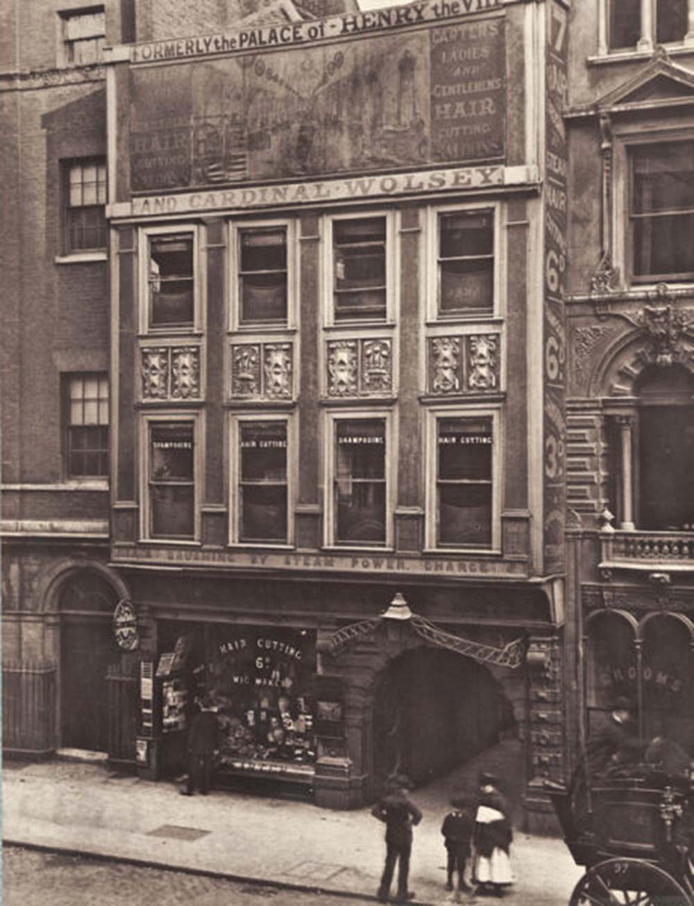 A conversation at the entrance to Inner Temple, Fleet St.