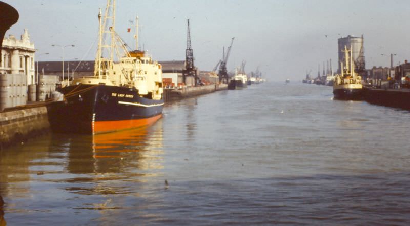 Guinness ships Dublin, 1969