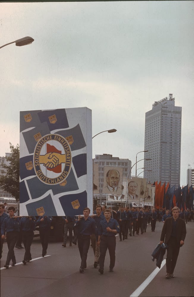 SED-Procession, probably the 25th anniversary of the SED party in 1971. Berlin.