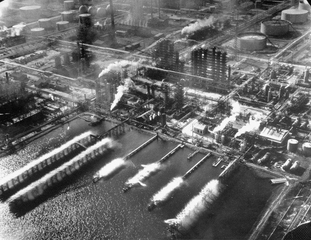 Aerial view of docks at Humble Oil Co, 1951.