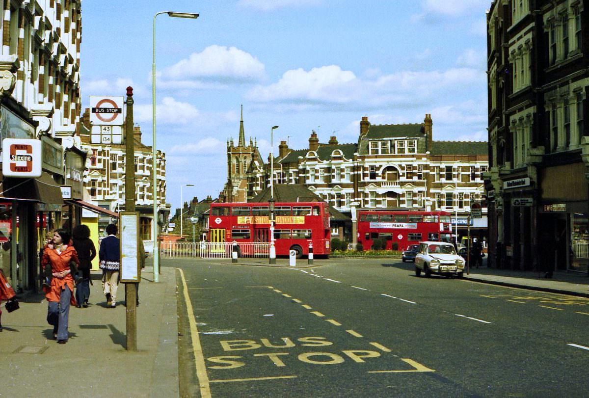 Muswell Hill Broadway on 20th April 1975