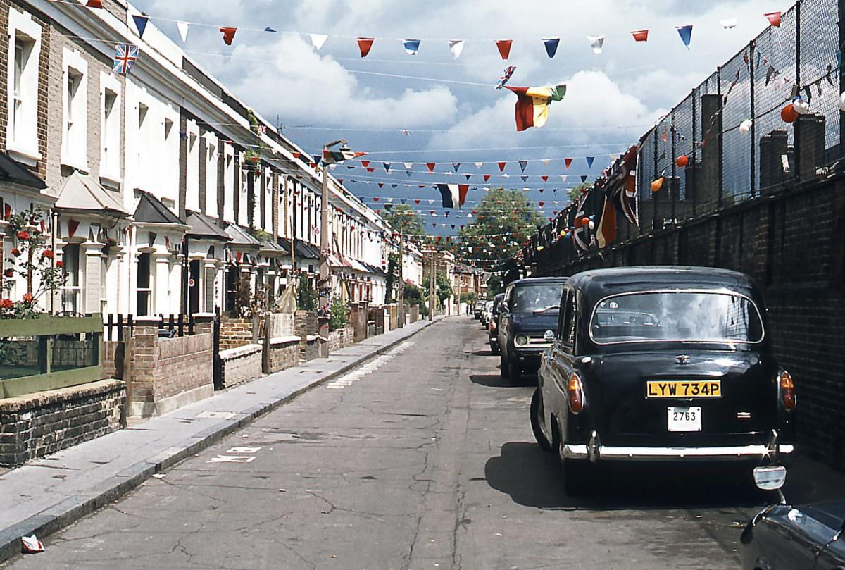 Novello Street, Fulham, June 1977