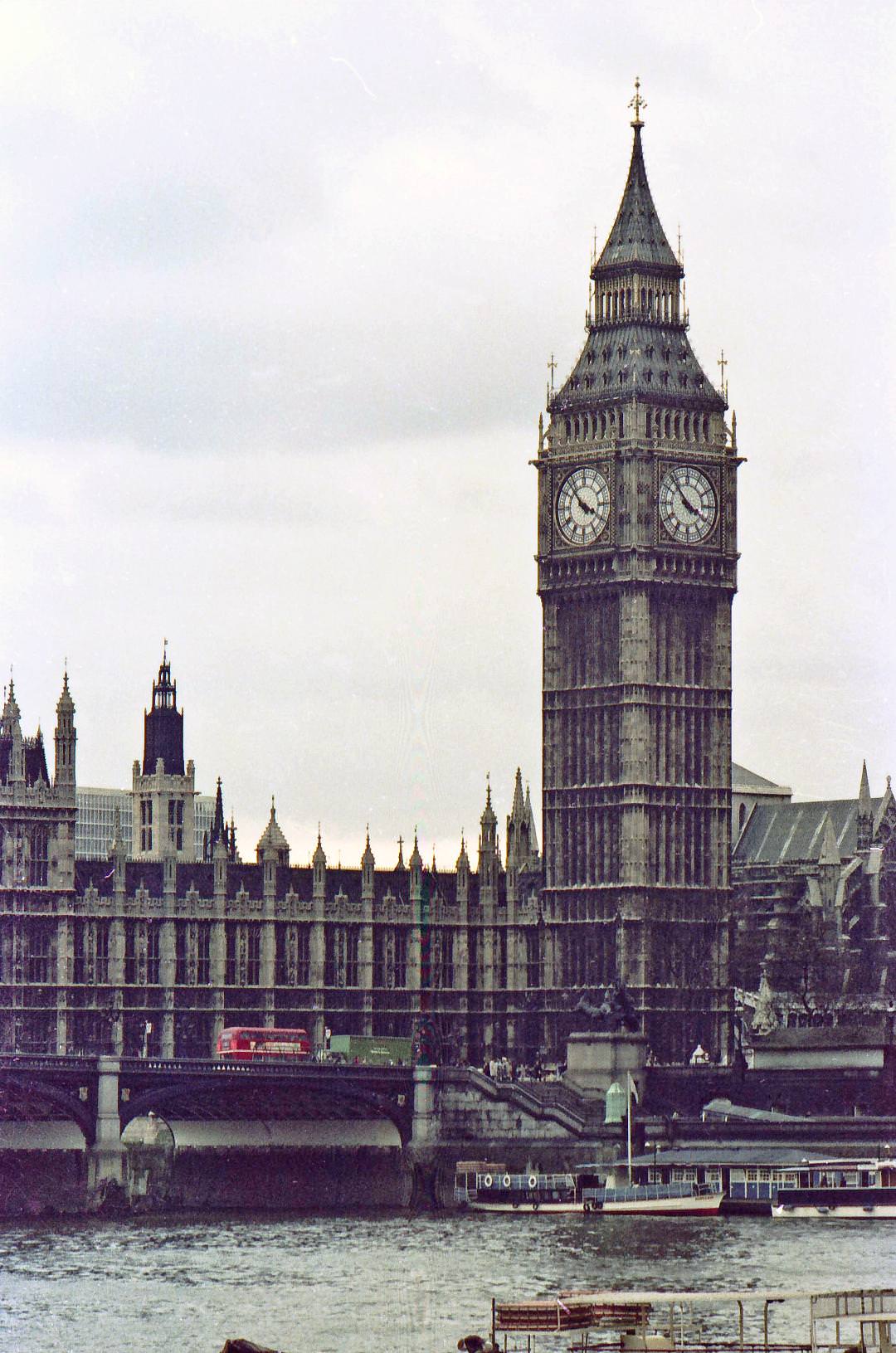 Routemaster crosses Westminster Bridge on 19th April 1975