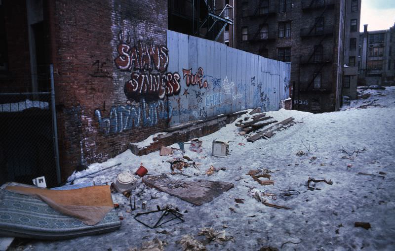 Snowy day in Manhattan, 1978