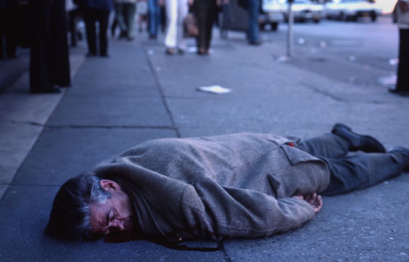 Wounded man, Manhattan, 1978