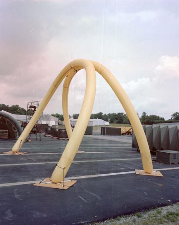 Inflatable arches for temporary shelter, 1979.
