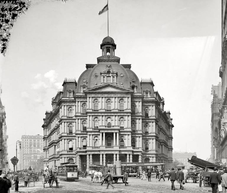 This beautiful City hall post office was demolished several decades later.