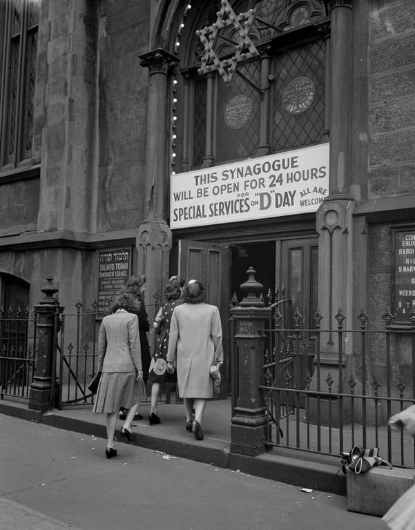 Worshippers enter a synagogue on 23rd Street for a special D-Day service.