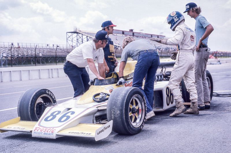 Al Loquasto prepares to enter the Frostie Root Beer McLaren/Offy