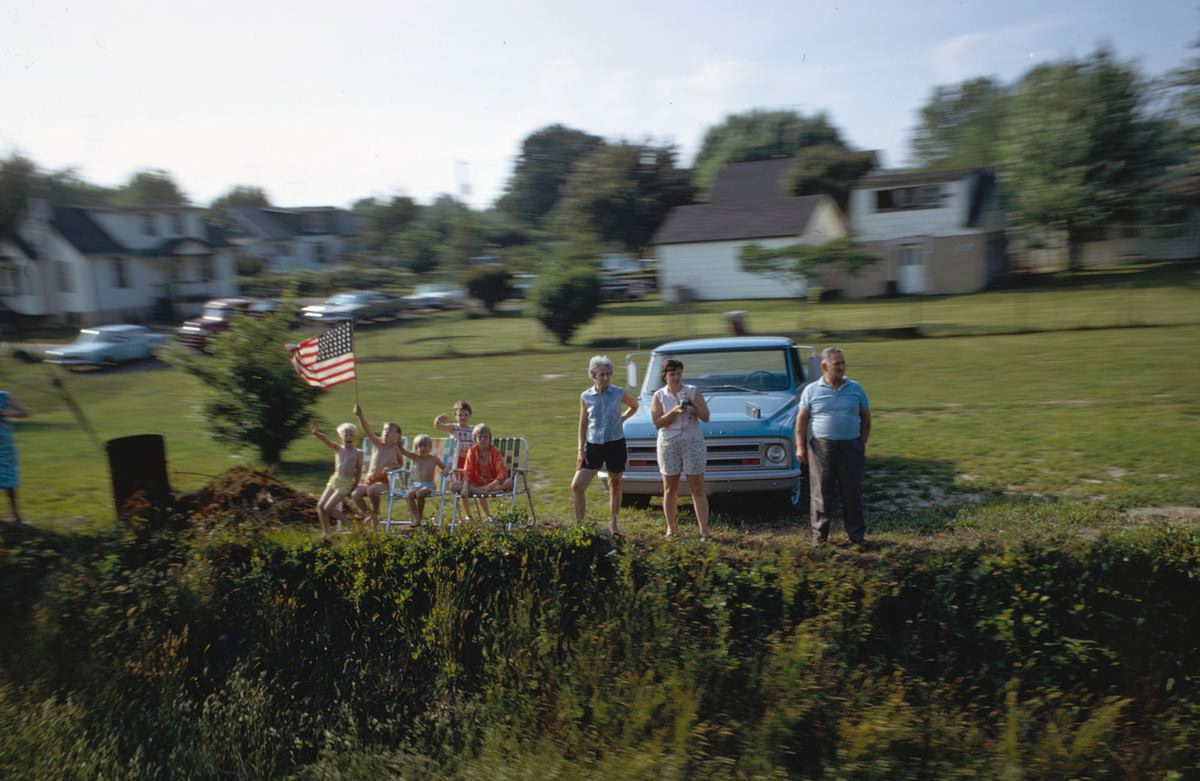 Mourners paying respect to Robert F. Kennedy, June 8, 1968.