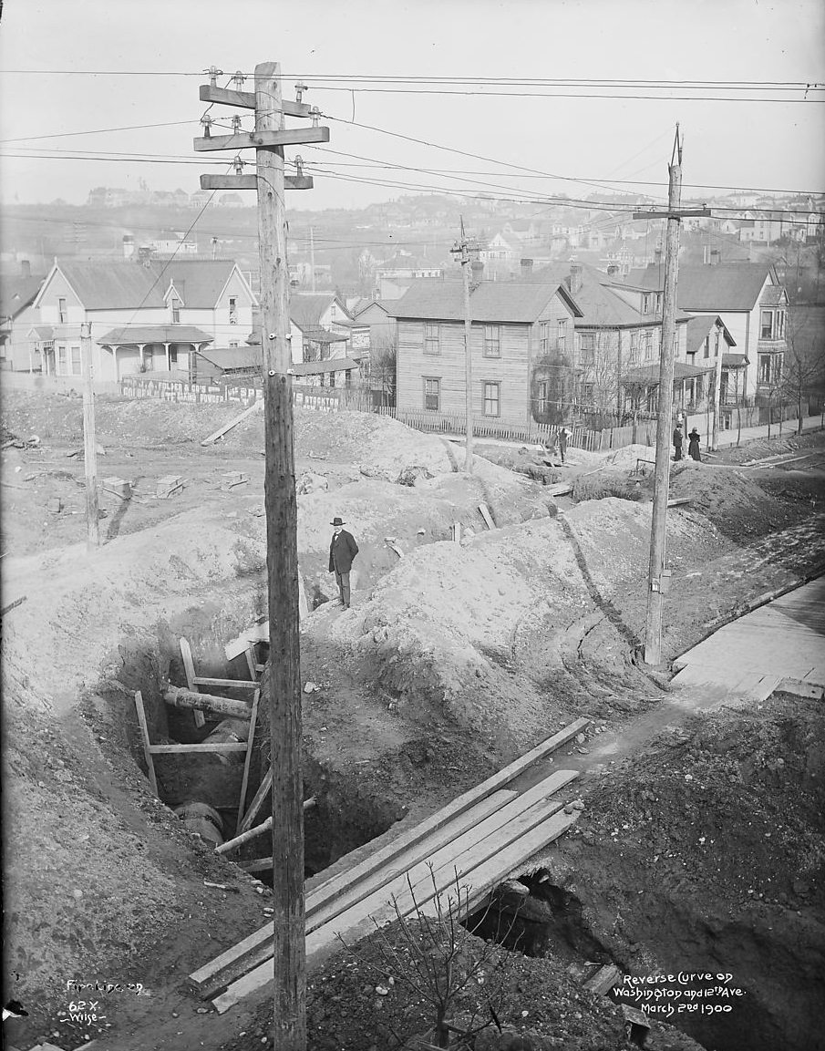 Cedar River Pipeline under construction, 1900