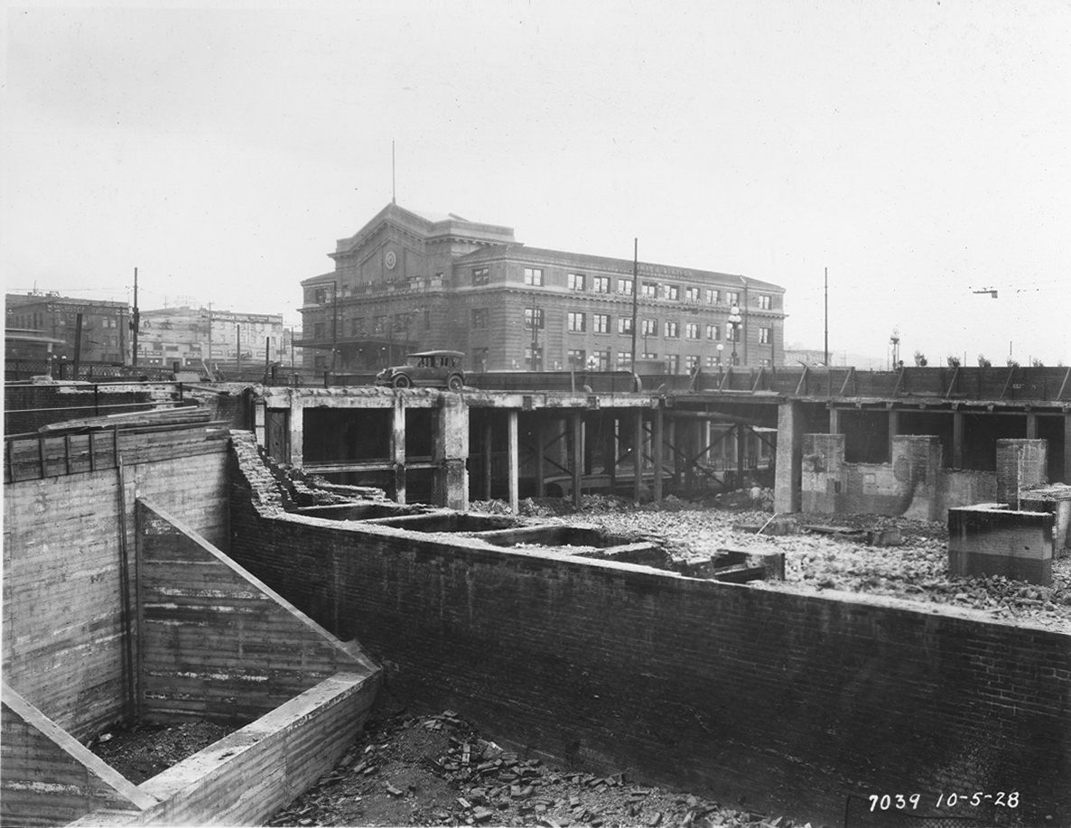 Second Avenue south extension under construction, 1928