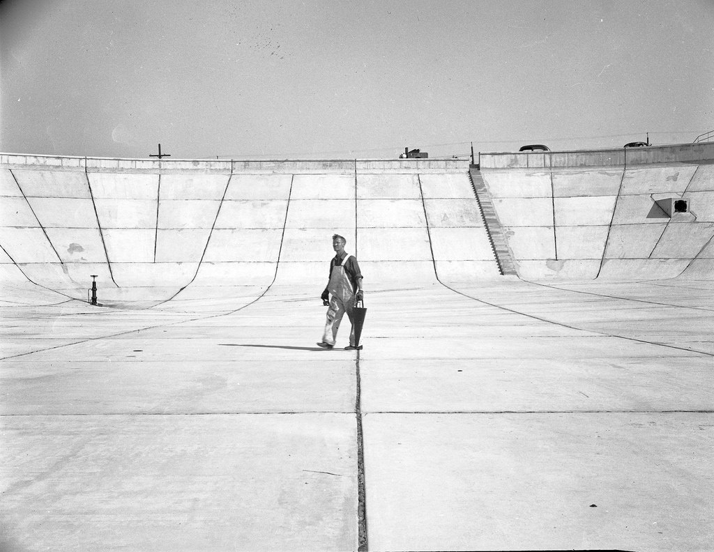 Myrtle Street Reservoir under construction, 1947