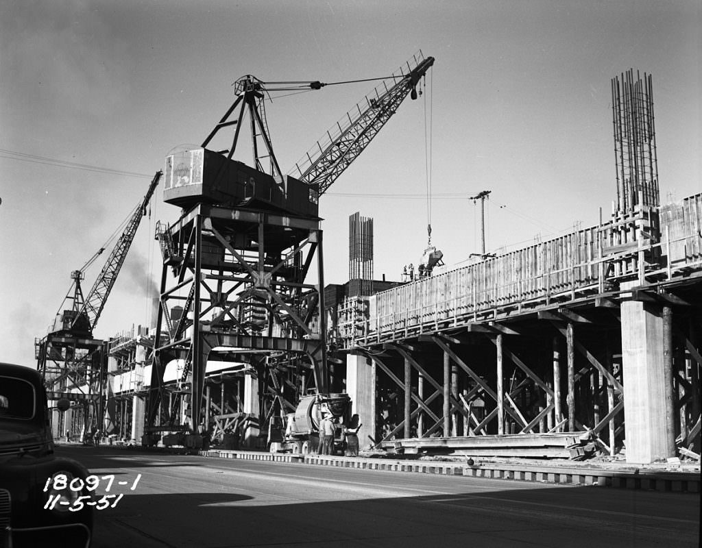 Alaskan Way Viaduct under construction, 1951