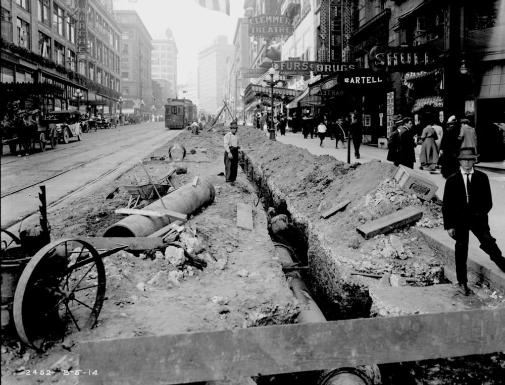 Second Avenue repaving, 1914