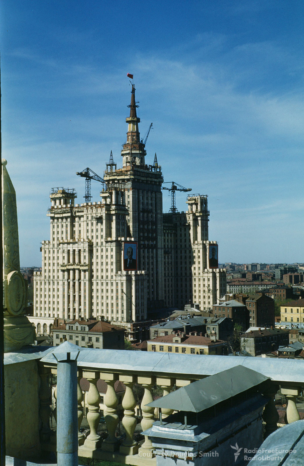 The finishing touches are put on the Stalinist skyscraper on Kudrinskaya ploshchad.