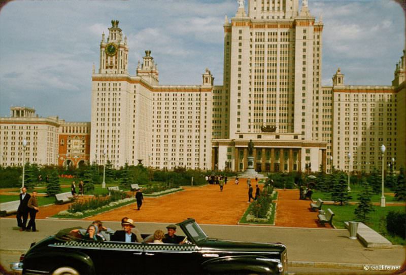 This building had to demonstrate that the Soviet Union recovered from WWII.