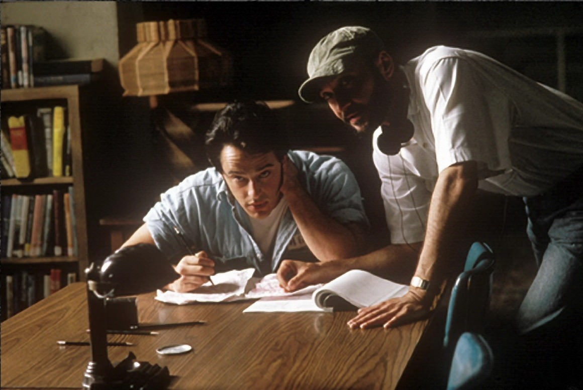 Stunning Behind-the-Scenes Photos from The Shawshank Redemption 1994