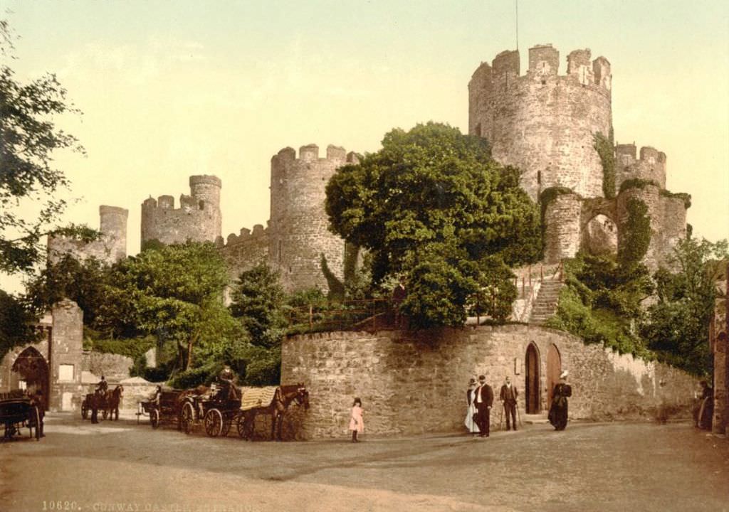 Entrance to Conwy Castle