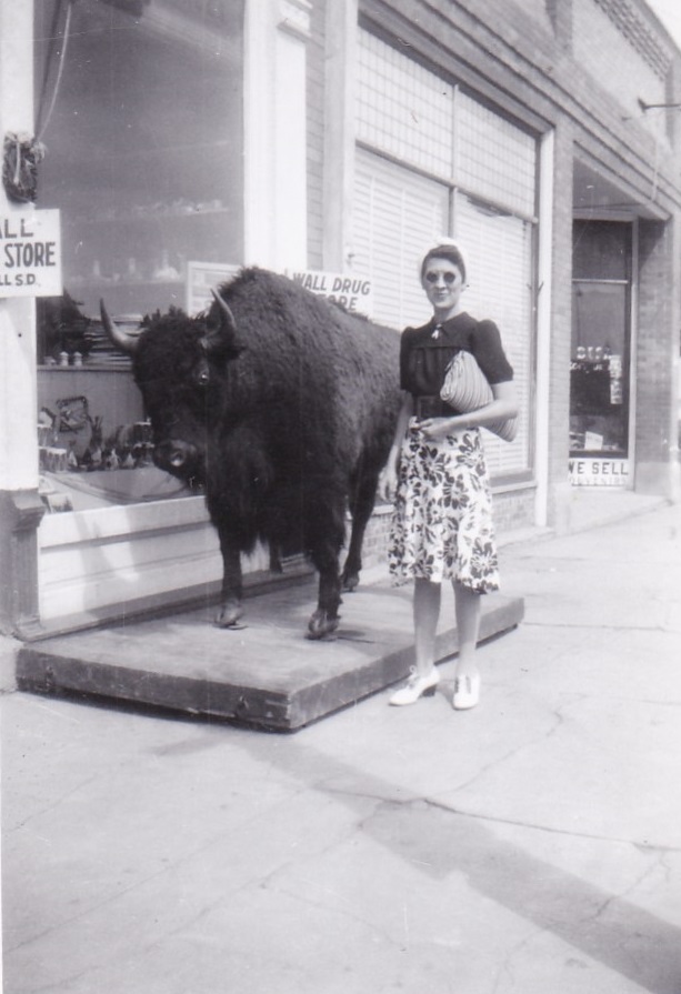 Hilarious Vintage Photos of Women Posing with Funny Objects and Signs