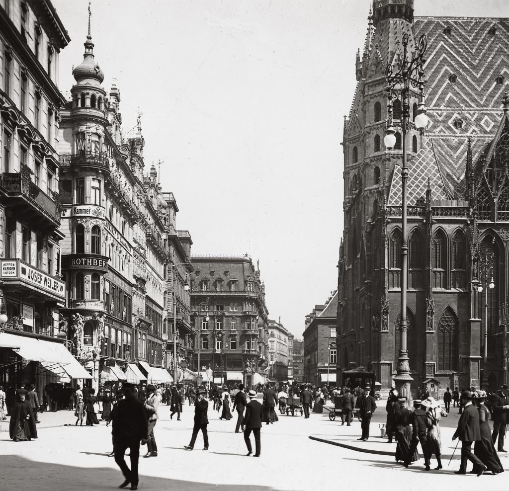 St. Stephan's square with Red tower Street (Rotenturmstrasse), 1900.
