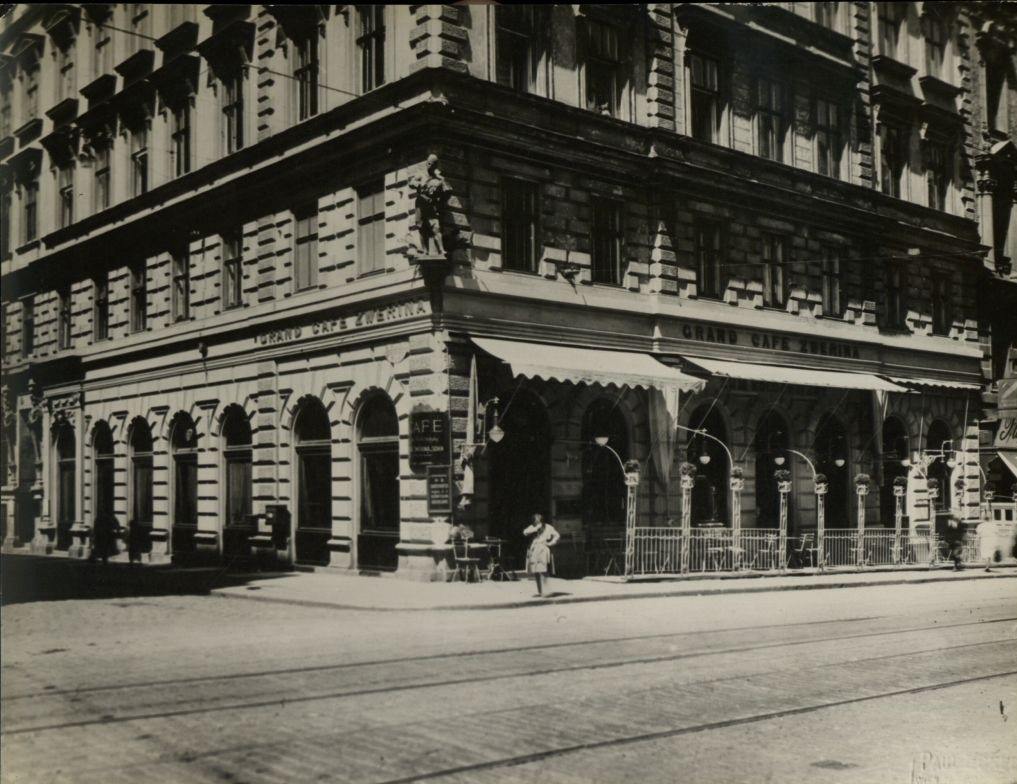 Outside view of Grand Cafe Zwerina in Vienna. Austria, 1900.