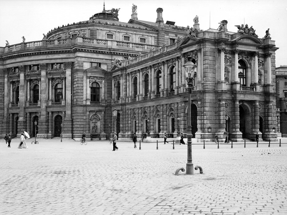 Vienna Burgtheater, 1900s.