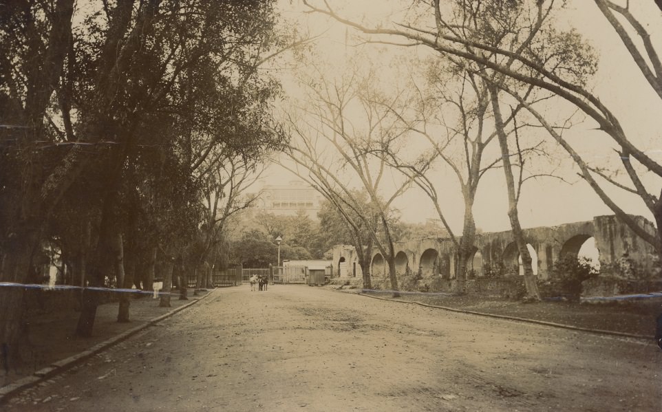 Chapultepec or Maxmile House taken from the Paseo, 1905