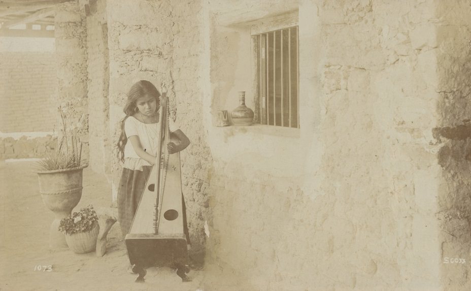 Girl playing harp, 1905
