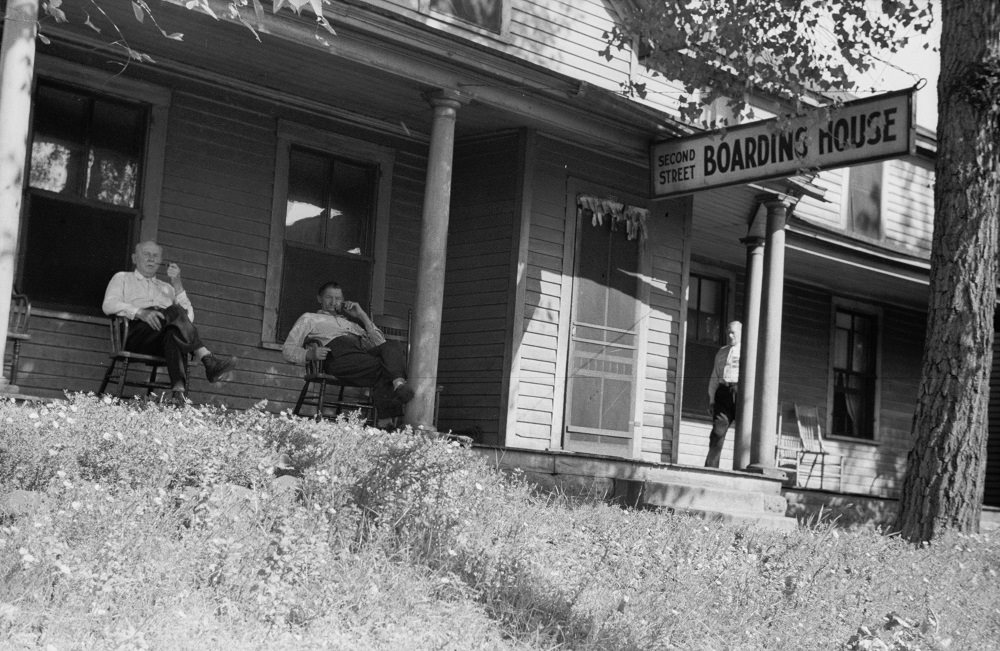 Second Street boardinghouse, Minneapolis, 1930s.