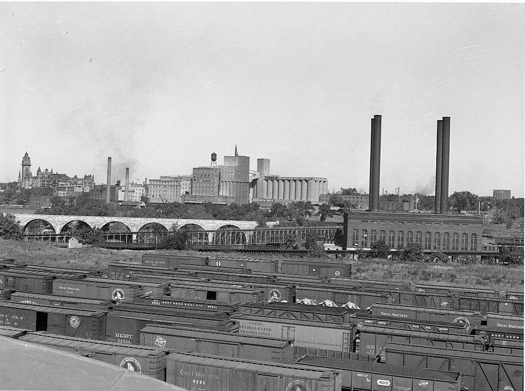 Unemployed men in the gateway area of Minneapolis, 1939.