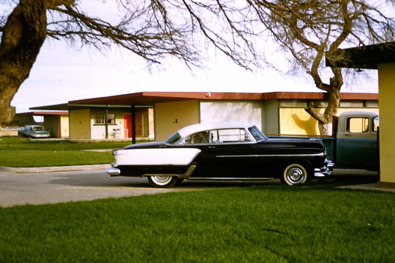 Las Palmas Motel. Matehuala, March 1958